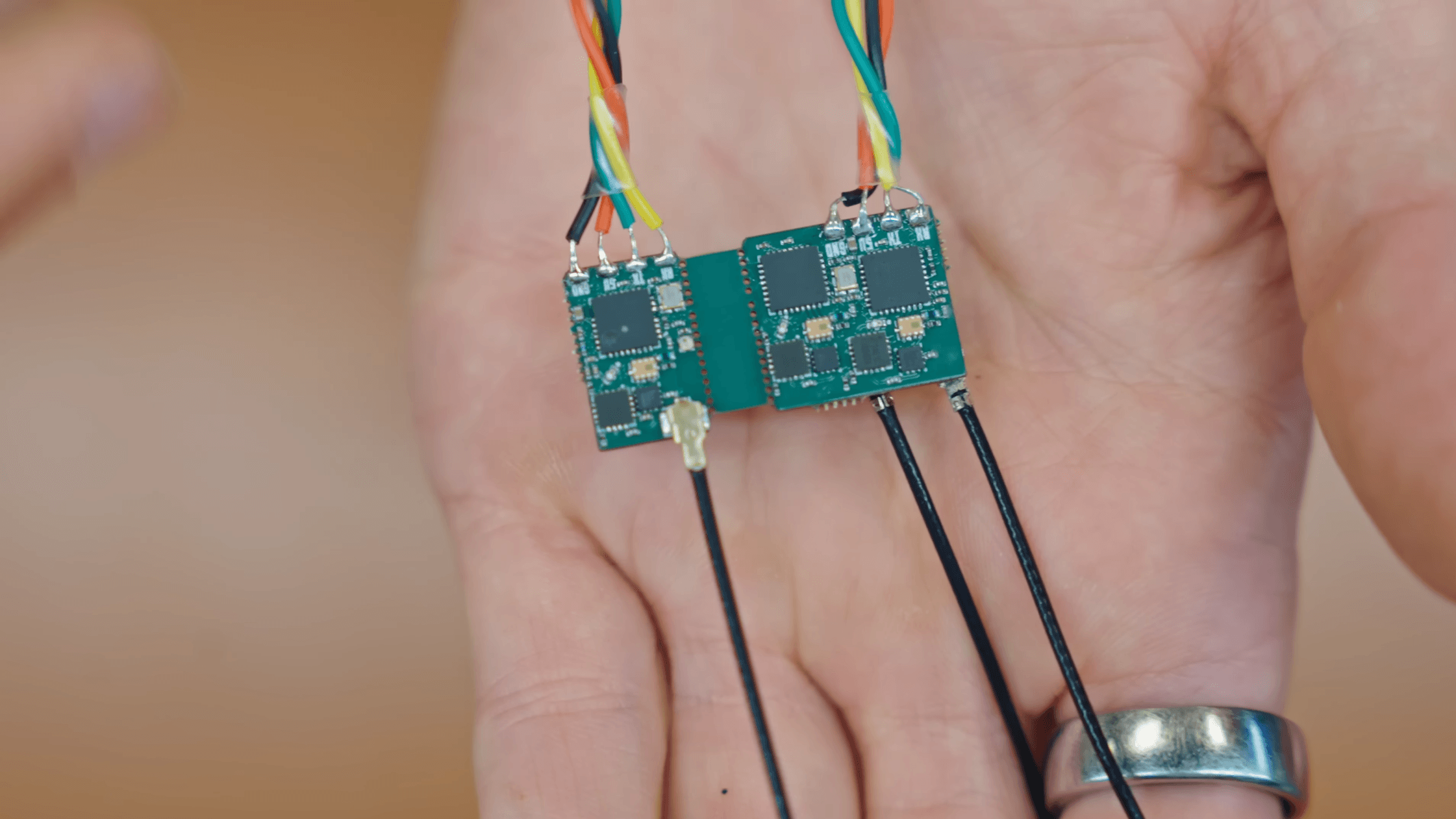 Open-Source ExpressLRS Receiver Reaches for Range