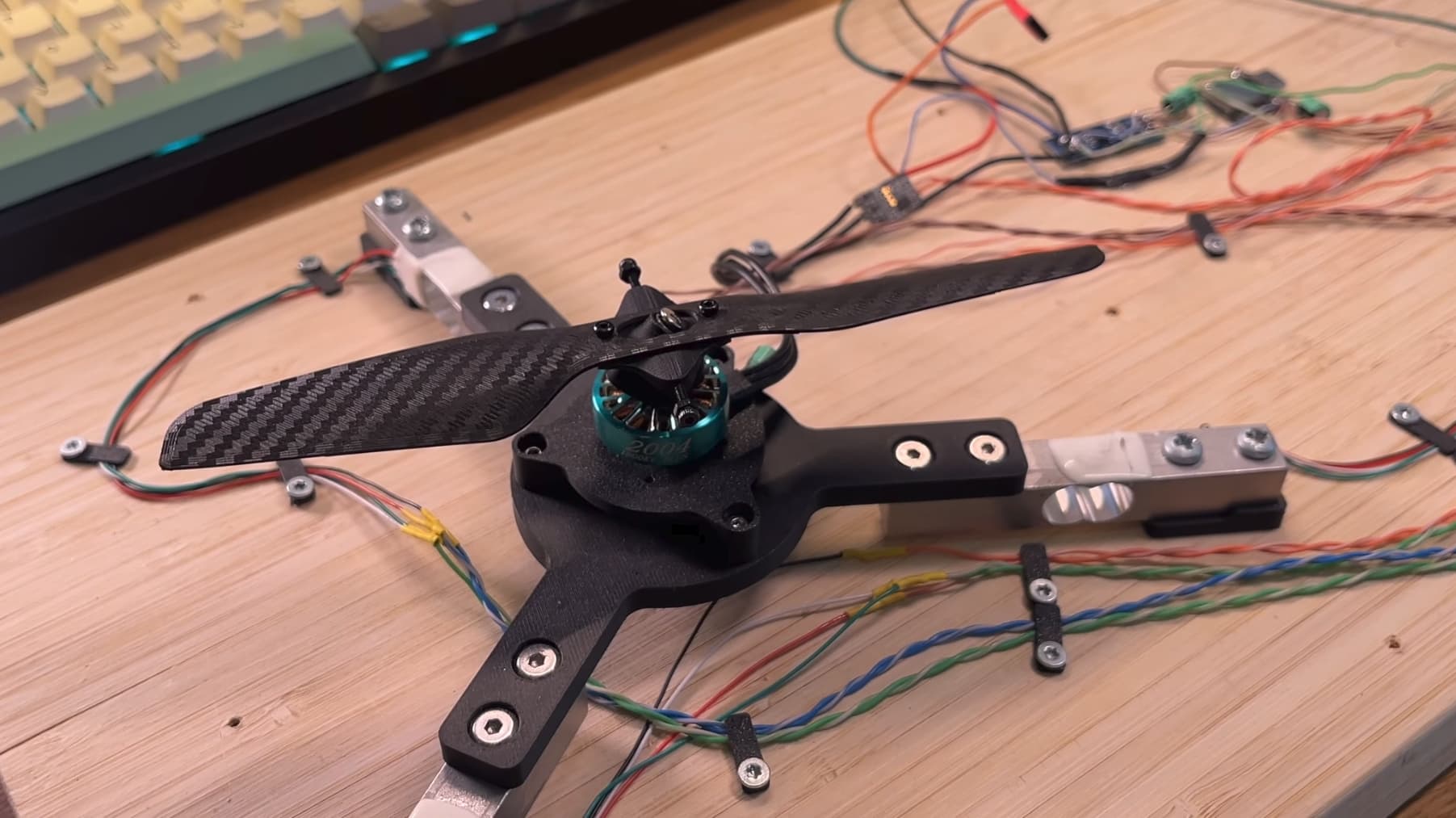 Building a Swashplate-less Helicoper Rotor