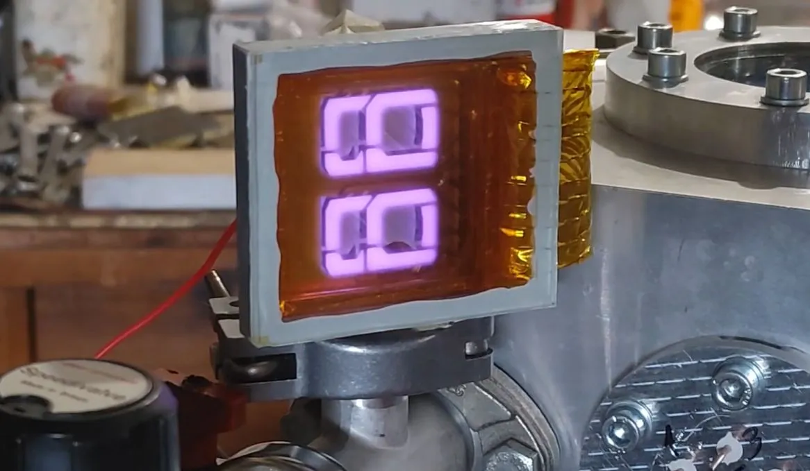 Making a Five-Segment Display with Platinum-Titanium Cathodes